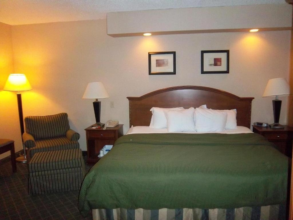 Howard Johnson Grand Forks Rum bild