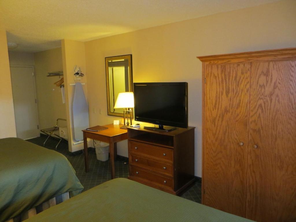 Howard Johnson Grand Forks Rum bild