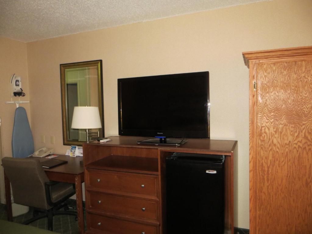 Howard Johnson Grand Forks Rum bild