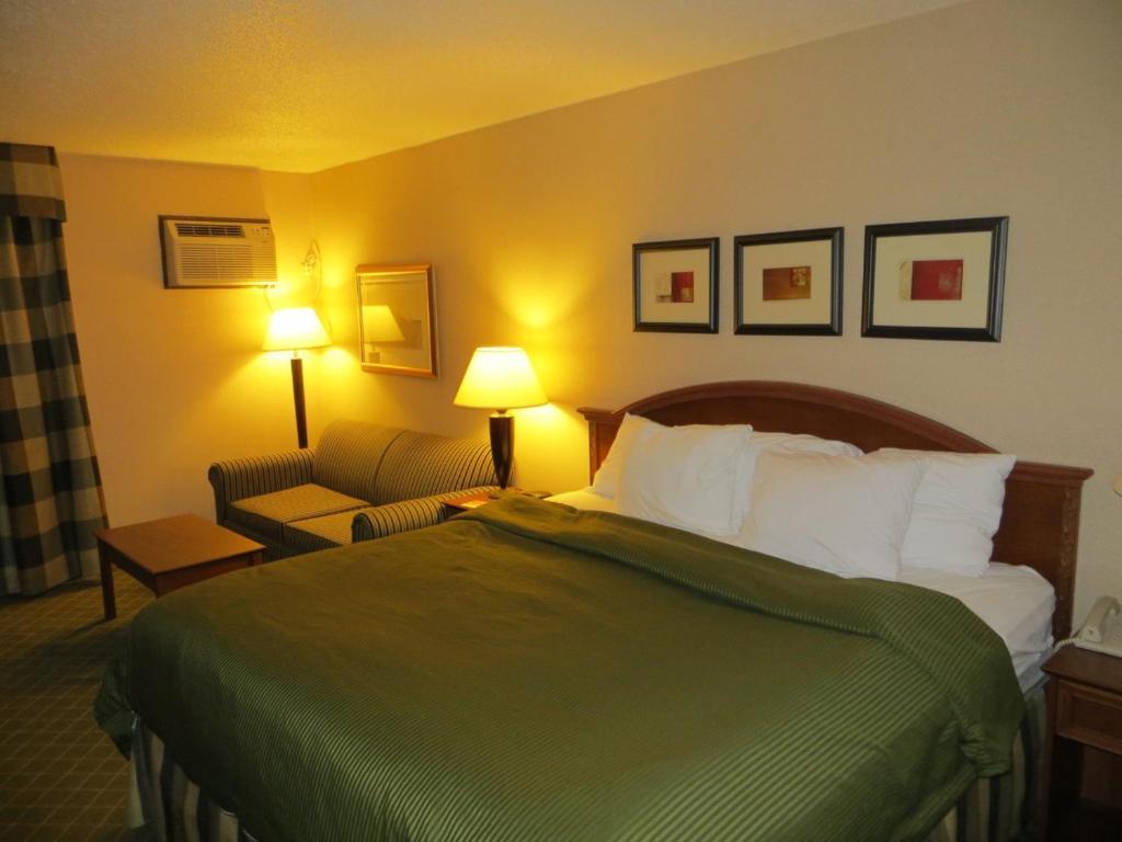 Howard Johnson Grand Forks Rum bild