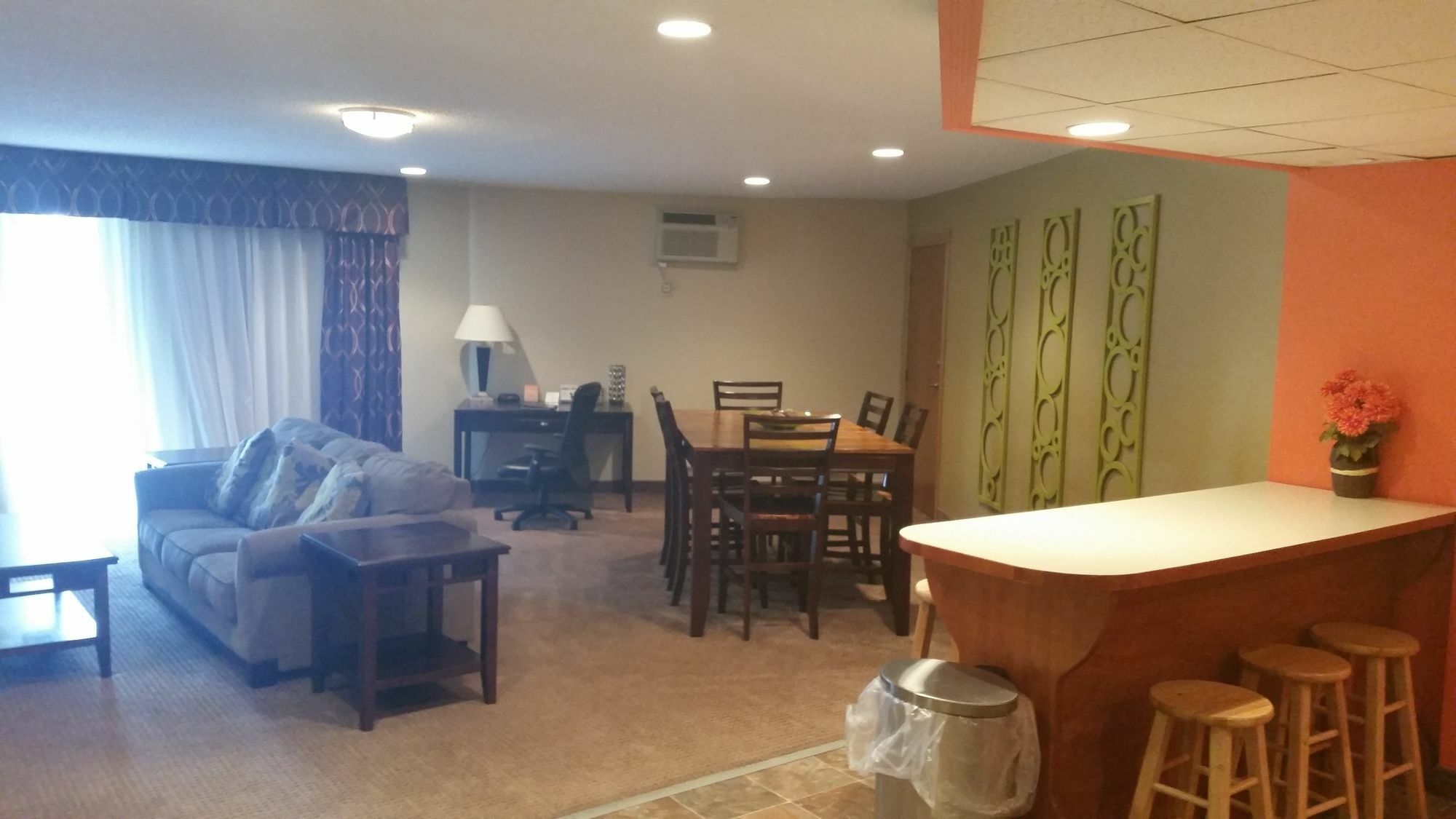 Howard Johnson Grand Forks Exteriör bild